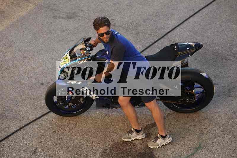 /Archiv-2024/01 26.-28.01.2024 Moto Center Thun Jerez/Boxenimpressionen/27.01.2024